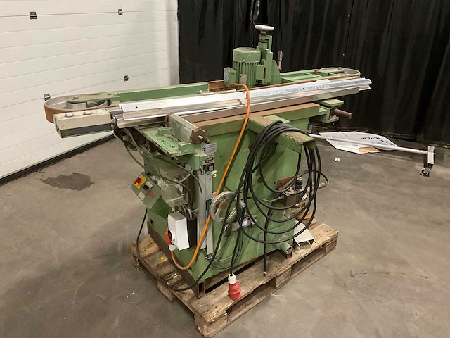 Ulmia 1712 zaagmachine - afbeelding 1 van  12