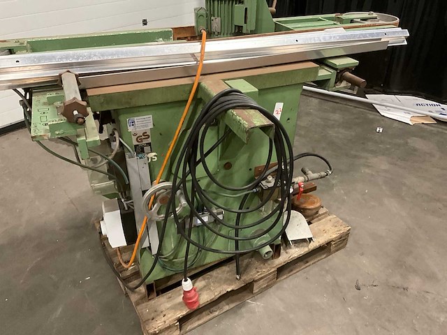 Ulmia 1712 zaagmachine - afbeelding 12 van  12