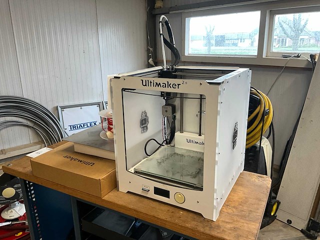 Ultimaker 2+ 3d printer - afbeelding 8 van  14