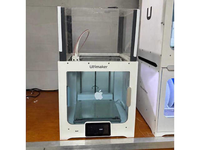 Ultimaker s3 3d printer - afbeelding 1 van  4