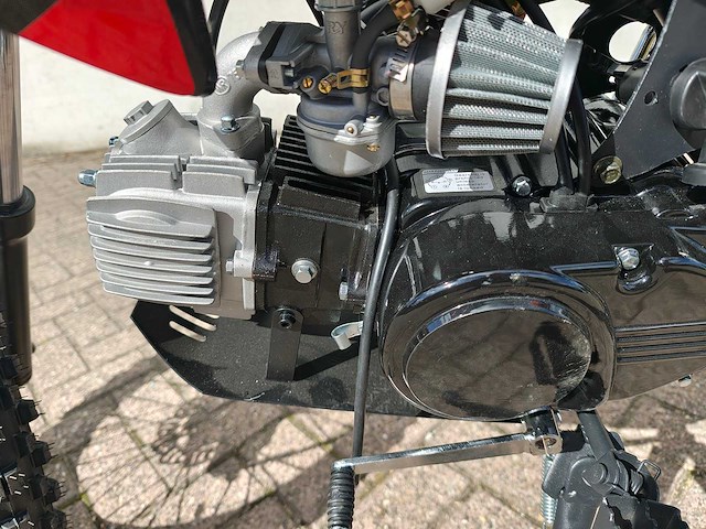 Ultra - db001 - motorfiets - afbeelding 1 van  9
