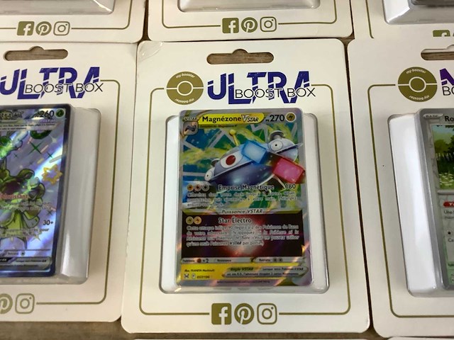 Ultra boost box pokémon (30x) - afbeelding 6 van  8
