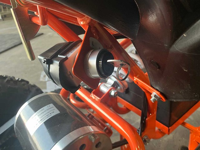 Ultra cross quad ongebruikt - afbeelding 13 van  26