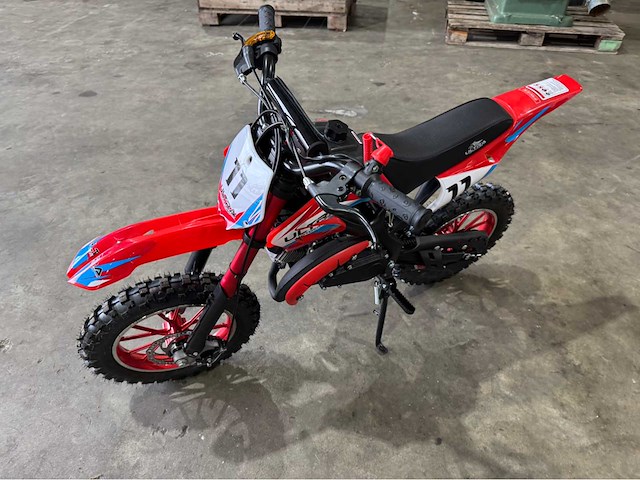 Ultra crossmotor ongebruikt - afbeelding 13 van  16