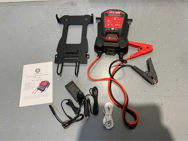 Ultra force equipment - 12 volt startbooster incl. ophangbevestiging - afbeelding 1 van  10