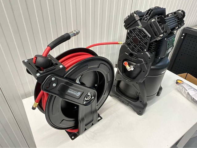 Ultra force equipment - ac998 25l compressor brushless en luchthaspel 20 meter sgst20m - 17 bar - afbeelding 31 van  36