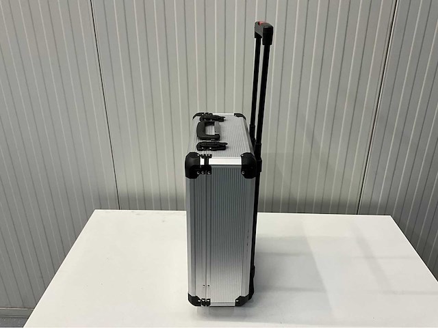 Ultra force equipment - gereedschapstrolley incl 725 pcs gereedschap - afbeelding 2 van  12