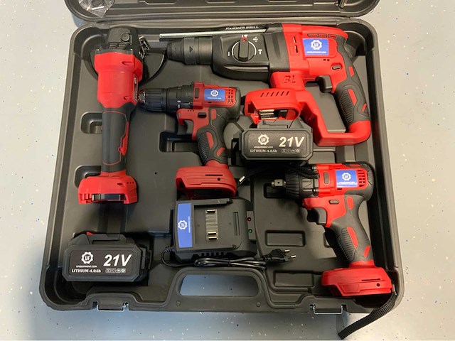 Ultra force equipment - gereedschapswagen 12 laden en 4 in 1 koffer accu gereedschapsset - afbeelding 1 van  10