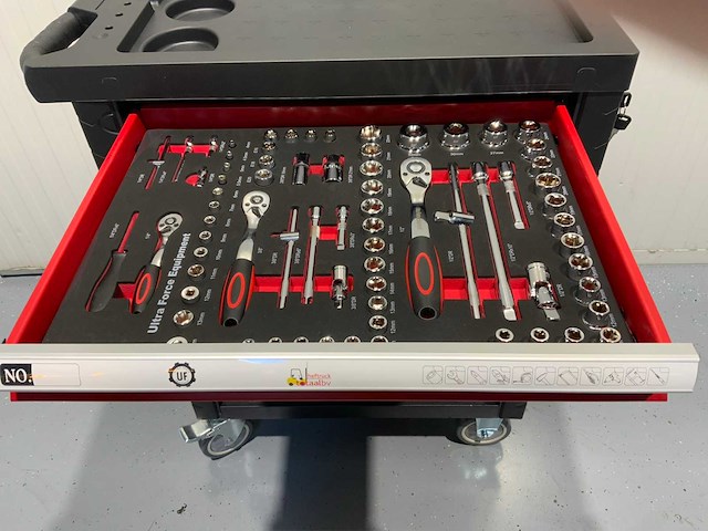 Ultra force equipment - gereedschapswagen 7 laden, gevuld en gereedschapskoffer 86 pcs - afbeelding 26 van  30