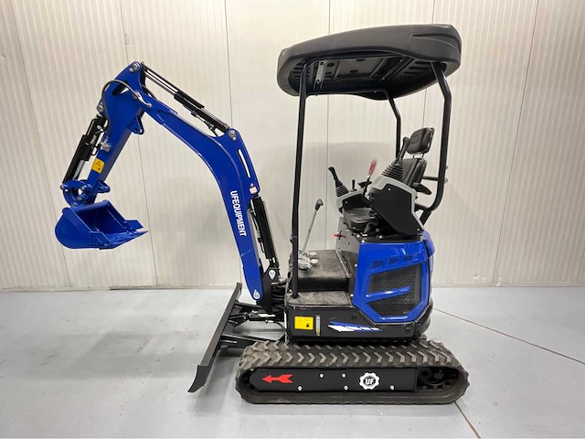 Ultra force equipment - nm-1800kg - rupsgraafmachine met kubota diesel motor - 2025 incl. 3 bakken - afbeelding 1 van  32