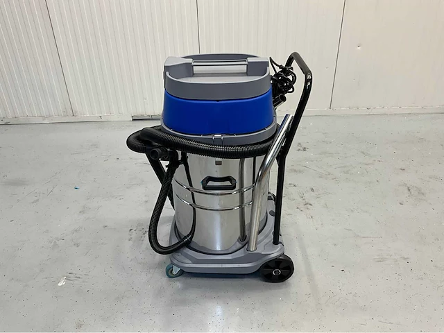 Ultra force equipment 80l- 3600w industriële stofzuiger nat/droog - 3 motoren a 1200w per motor aan te zetten - afbeelding 10 van  13