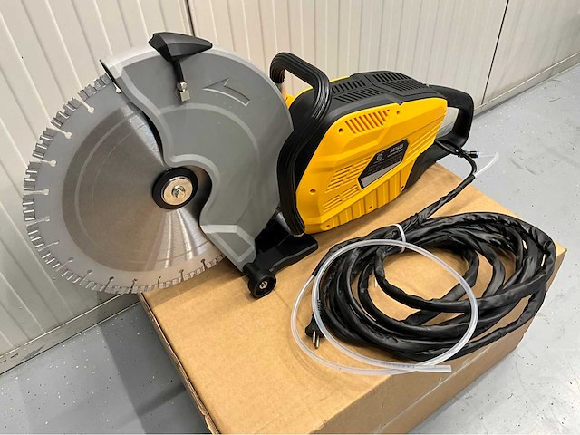 Ultra force equipment betonzaag ac7405 - 5000w - waterpomp koeling - 2026 - afbeelding 13 van  19