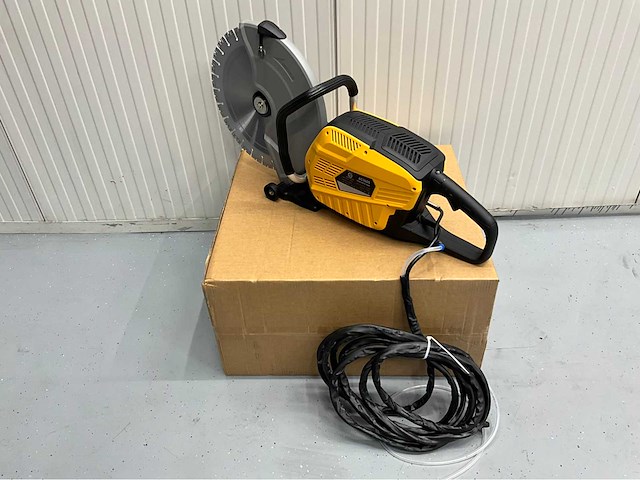 Ultra force equipment betonzaag ac7405 - 5000w - waterpomp koeling - 2026 - afbeelding 18 van  19