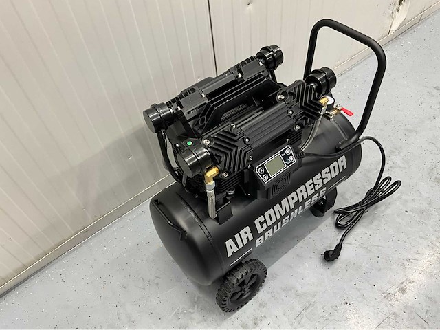 Ultra force equipment compressor ac9099-39l - 2 motoren 4000w - aluminium tank - brushless - olievrij - eco stand - afbeelding 13 van  25