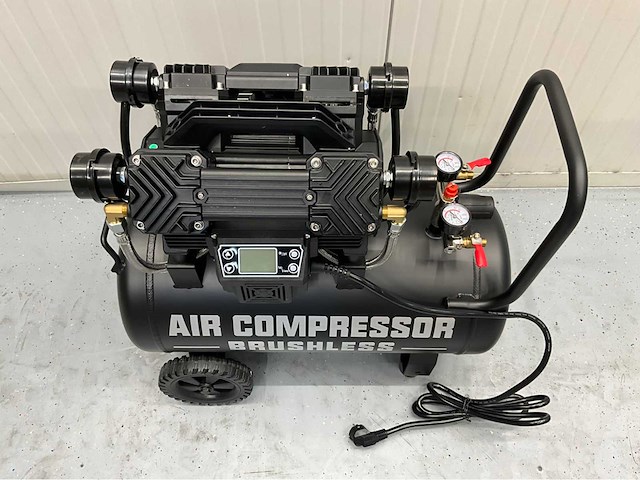 Ultra force equipment compressor ac9099-39l - 2 motoren 4000w - aluminium tank - brushless - olievrij - eco stand - afbeelding 15 van  25