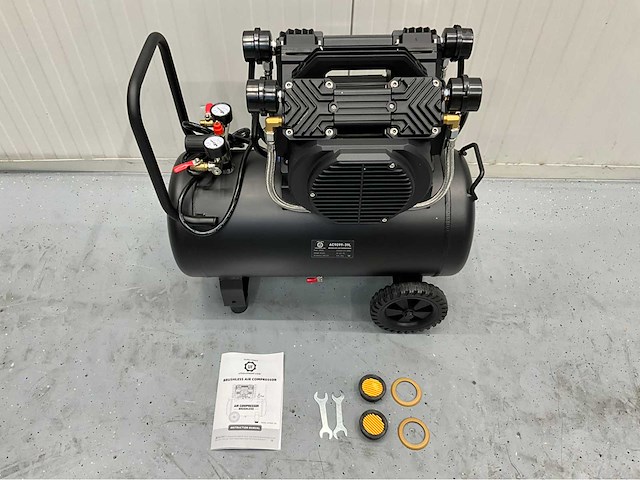 Ultra force equipment compressor ac9099-39l - 2 motoren 4000w - aluminium tank - brushless - olievrij - eco stand - afbeelding 20 van  25