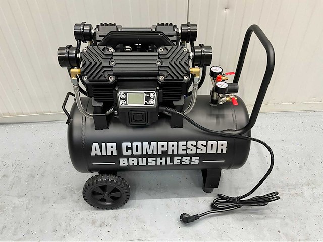 Ultra force equipment compressor ac9099-39l - 2 motoren 4000w - aluminium tank - brushless - olievrij - eco stand - afbeelding 21 van  25