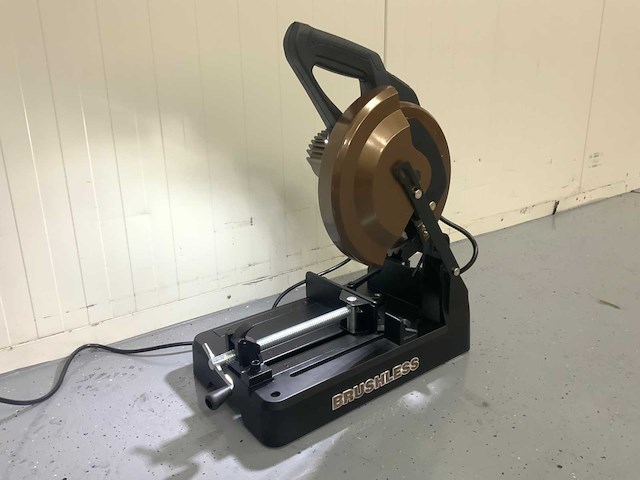 Ultra force equipment dc955 - cirkelzaagmachine metaal - 3000w - afbeelding 1 van  11