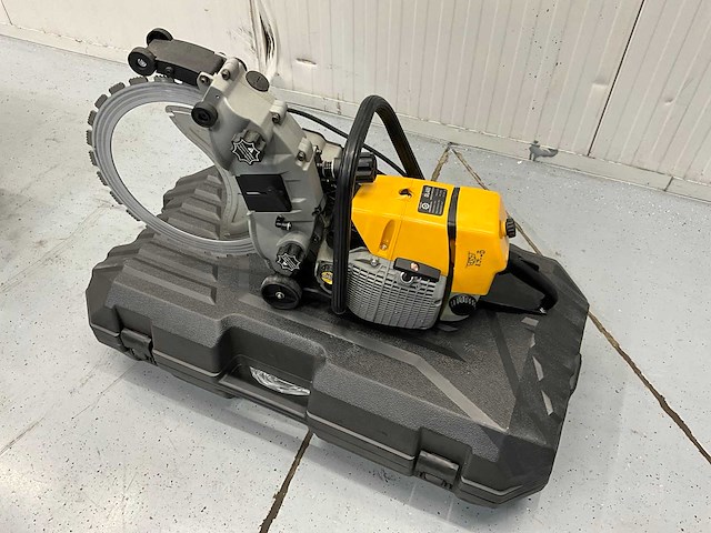 Ultra force equipment dl400 - ringzaag beton benzine 5000w in koffer - harde bouwmaterialen - retourgoed geel - afbeelding 3 van  8