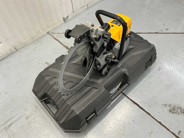 Ultra force equipment dl400 - ringzaag beton benzine 5000w in koffer - harde bouwmaterialen - retourgoed geel - afbeelding 4 van  8