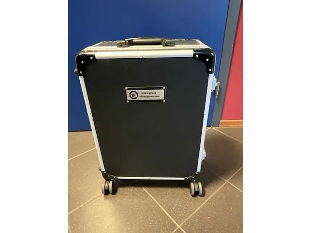 Ultra force equipment gereedschapswagen 12 laden 293 pcs en trolley 238 pcs - afbeelding 44 van  49