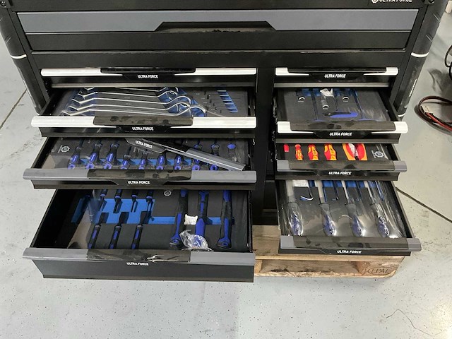 Ultra force equipment gereedschapswagen transportschade - afbeelding 6 van  7