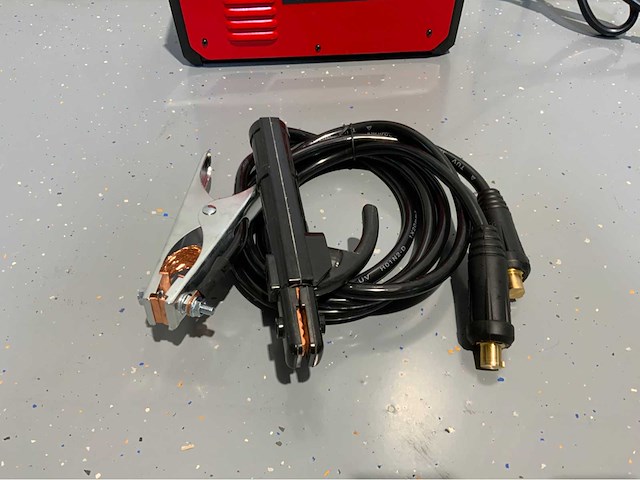 Ultra force equipment mma-200s elektrode lasapparaat en gereedschapskoffer incl gereedschap - afbeelding 26 van  26
