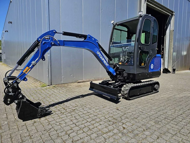 Ultra force equipment nm25 minigraver kubota motor en snelwisselsysteem incl. 3 bakken - afbeelding 32 van  32