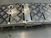 Ultra force equipment oprijplaat 1 stuk - inklapbaar - draagvermogen 680 kg - afbeelding 6 van  8