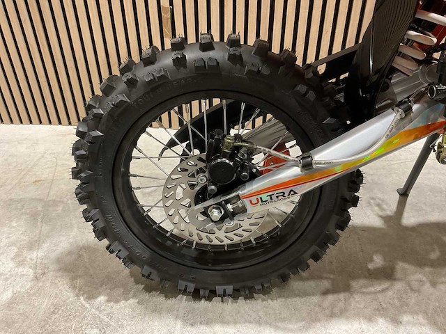 Ultra motocross 125cc 27ju motorfiets - afbeelding 32 van  54