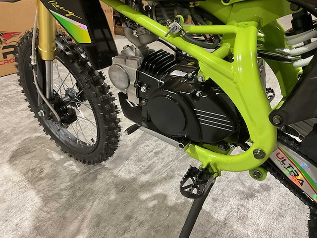 Ultra motocross db003 26de 125cc groen motorfiets - afbeelding 13 van  18