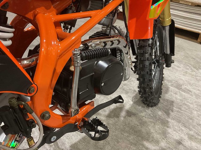 Ultra motocross db003 26de 125cc oranje motorfiets - afbeelding 18 van  18