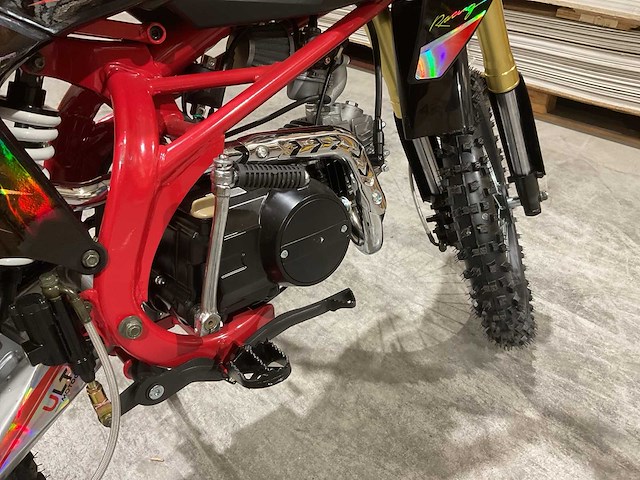 Ultra motocross db003 26de 125cc rood motorfiets - afbeelding 17 van  17