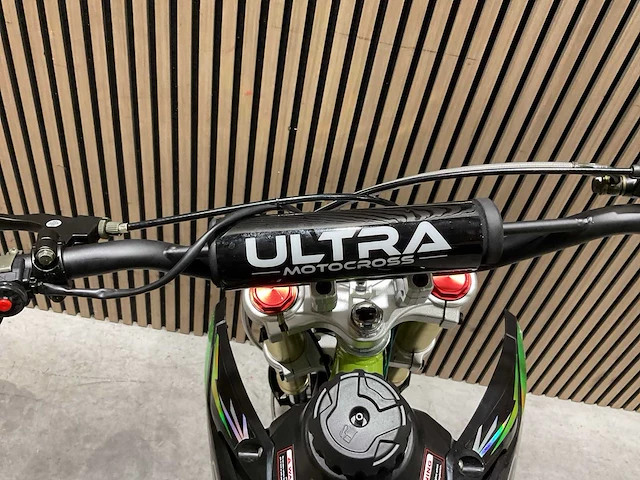 Ultra motocross db003 groen 27ju motorfiets - afbeelding 44 van  56