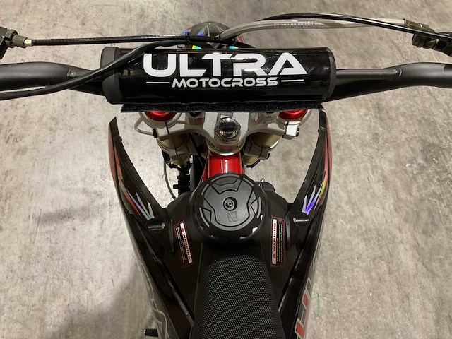 Ultra motocross db003 rood 27ju motorfiets - afbeelding 21 van  39