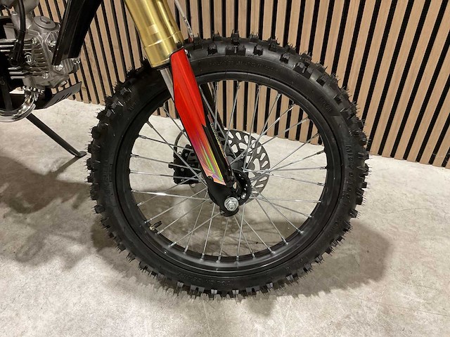 Ultra motocross db003 rood 27ju motorfiets - afbeelding 26 van  39