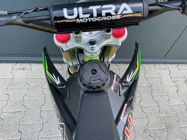 Ultra motocross db003es 27ap groen motorfiets - afbeelding 1 van  38