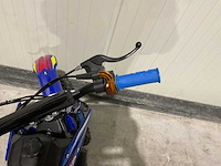 Ultra motocross db01 27ja blauw 49cc motorfiets - afbeelding 23 van  28
