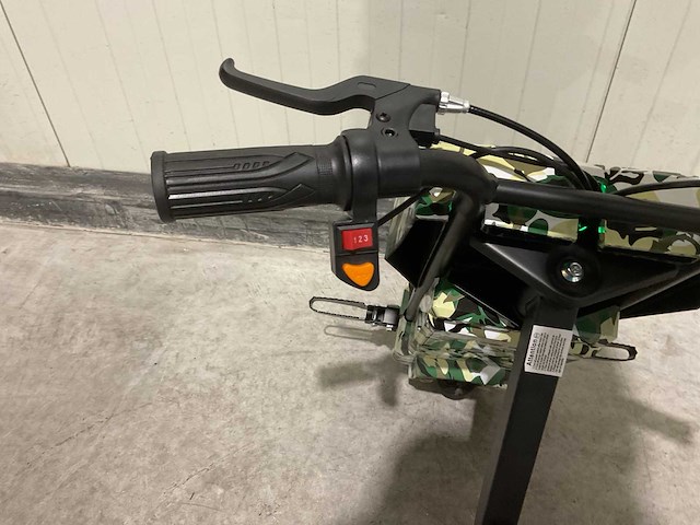 Ultra motocross drift trike 27ja 250w camouflage voertuig - afbeelding 19 van  21