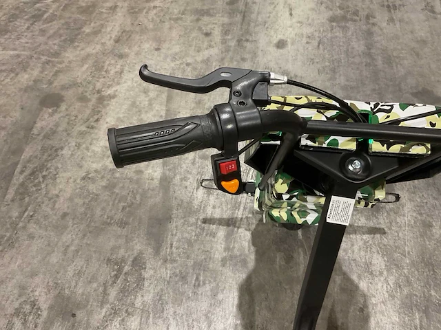 Ultra motocross drift trike 27ja 250w camouflage voertuig - afbeelding 13 van  13