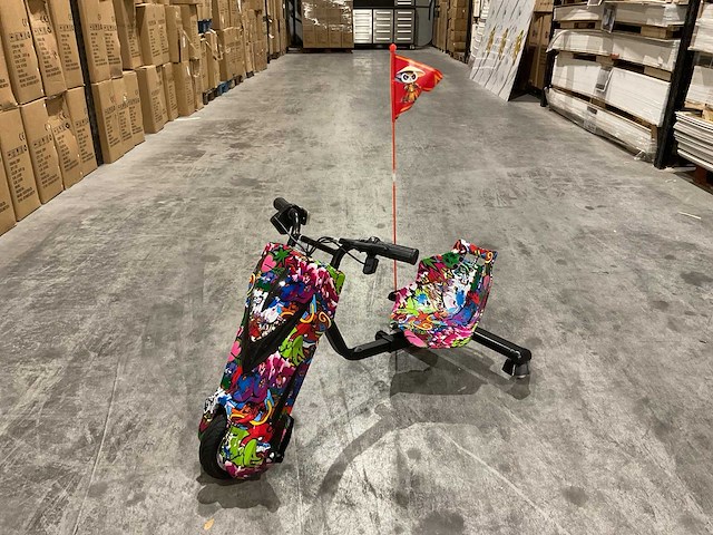 Ultra motocross drift trike 27ja 250w graffiti hop voertuig - afbeelding 1 van  50