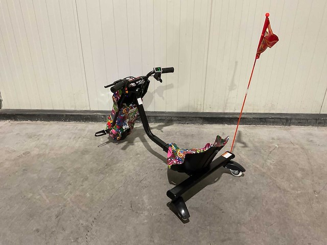 Ultra motocross drift trike 27ja 250w graffiti hop voertuig - afbeelding 44 van  50