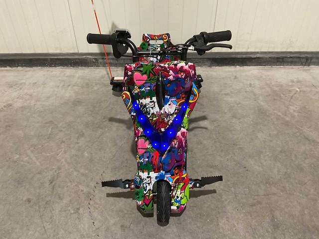Ultra motocross drift trike 27ja 250w graffiti hop voertuig - afbeelding 46 van  50