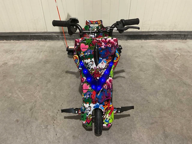 Ultra motocross drift trike 27ja 250w graffiti hop voertuig - afbeelding 46 van  50