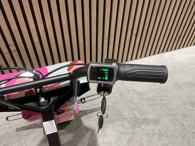 Ultra motocross drift trike 27ja 250w roze voertuig - afbeelding 15 van  29