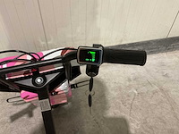 Ultra motocross drift trike 27ja 250w roze voertuig - afbeelding 26 van  29