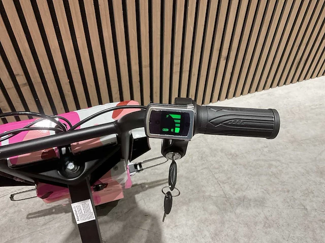 Ultra motocross drift trike 27ja 250w roze voertuig - afbeelding 15 van  33
