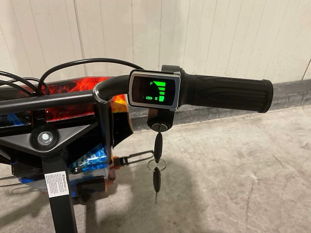 Ultra motocross drift trike 27ja 250w voertuig - afbeelding 24 van  33