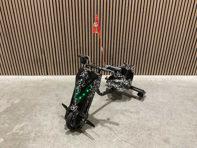 Ultra motocross drift trike 27ja 250w zwart bliksem voertuig - afbeelding 7 van  33
