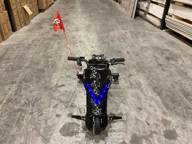 Ultra motocross drift trike 27ja 250w zwart bliksem voertuig - afbeelding 21 van  33